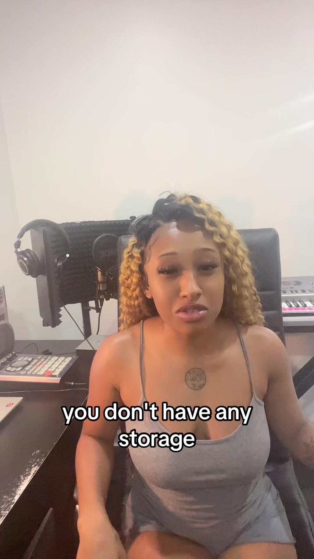 Its 2024…make deleting pictures easier using @SwipeWipe - Photo Cleaner ✨📸  #2024tiktok