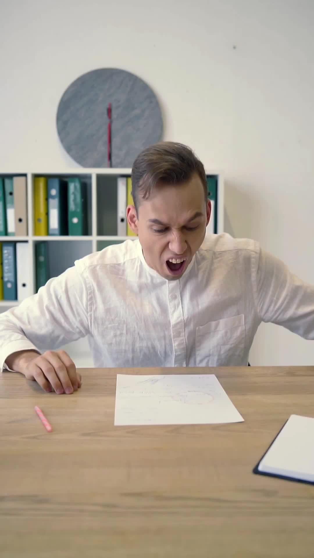 Obsessed with sharing feelings with friends anytime, anywhere? Get Fr. 