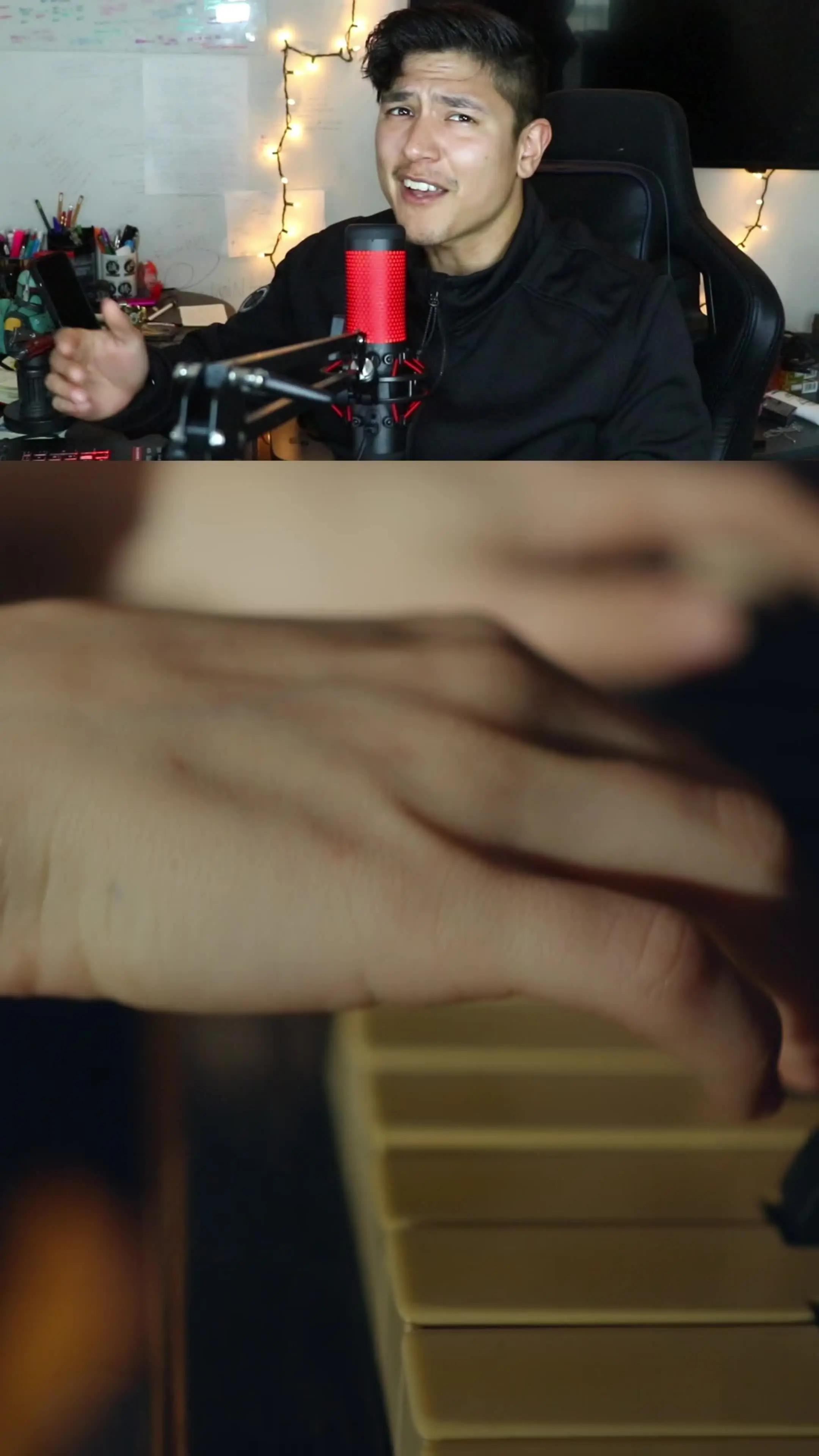 Step by step, learning the basics - from reading sheet music to playing with both hands!