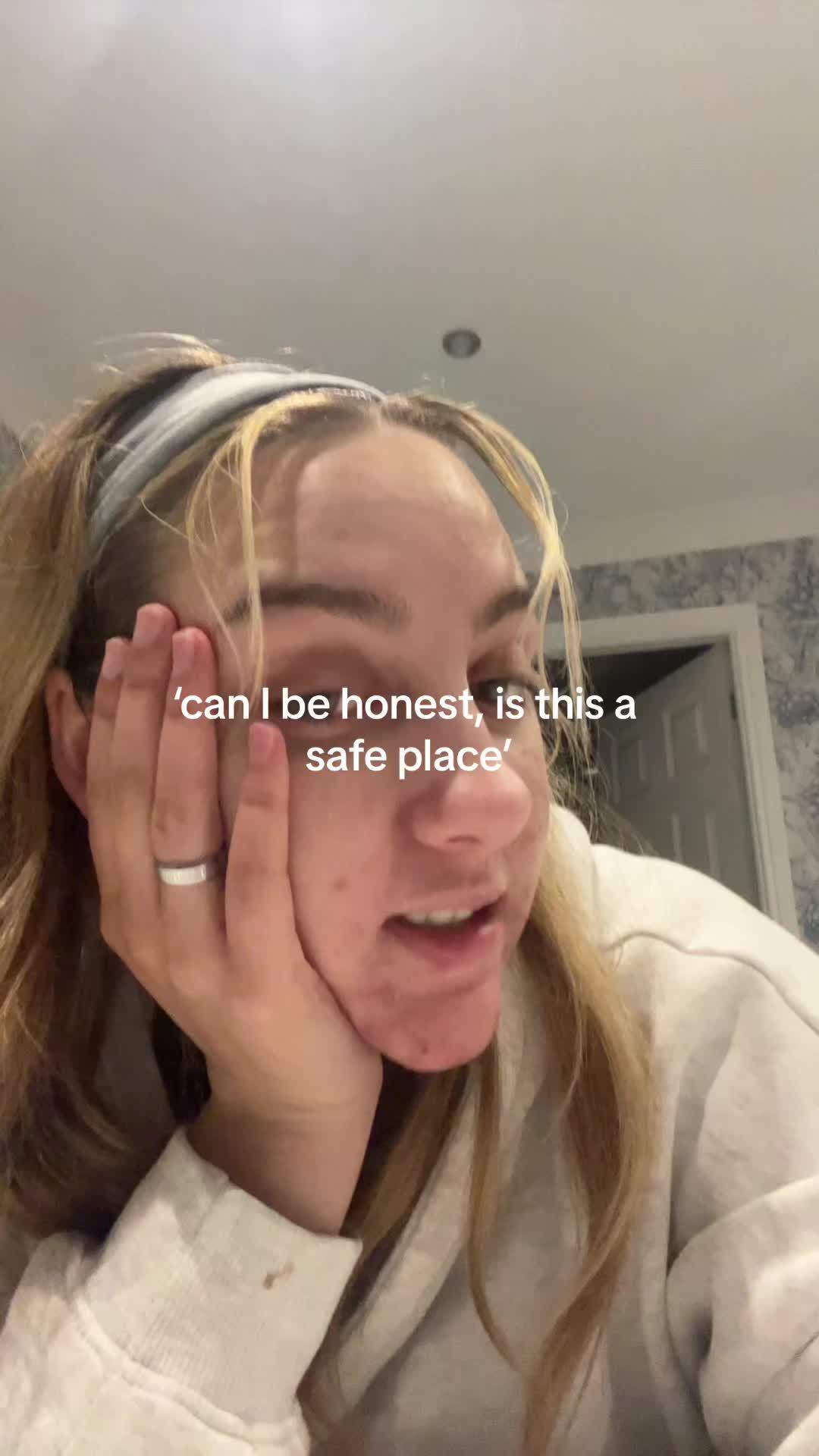 Swipewipe leaves me with too much time to be productive in other areas now🫠#swipewipe #cameraroll #photooftheday #photogallery #photo #paidpartnership @SwipeWipe - Photo Cleaner