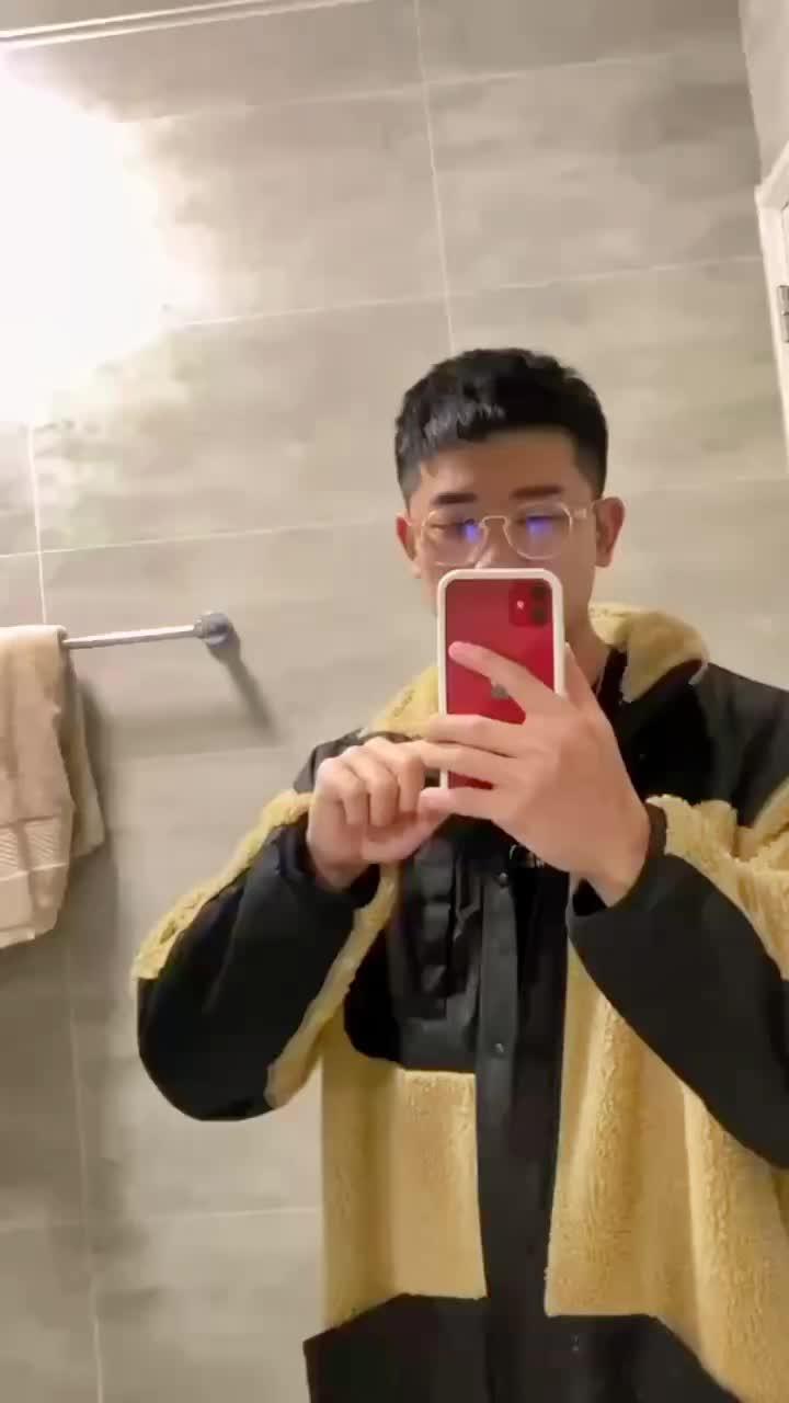 在廁所唱歌才能找到自信😂#weplay #weplay嗨歌搶唱#眼淚記得你 