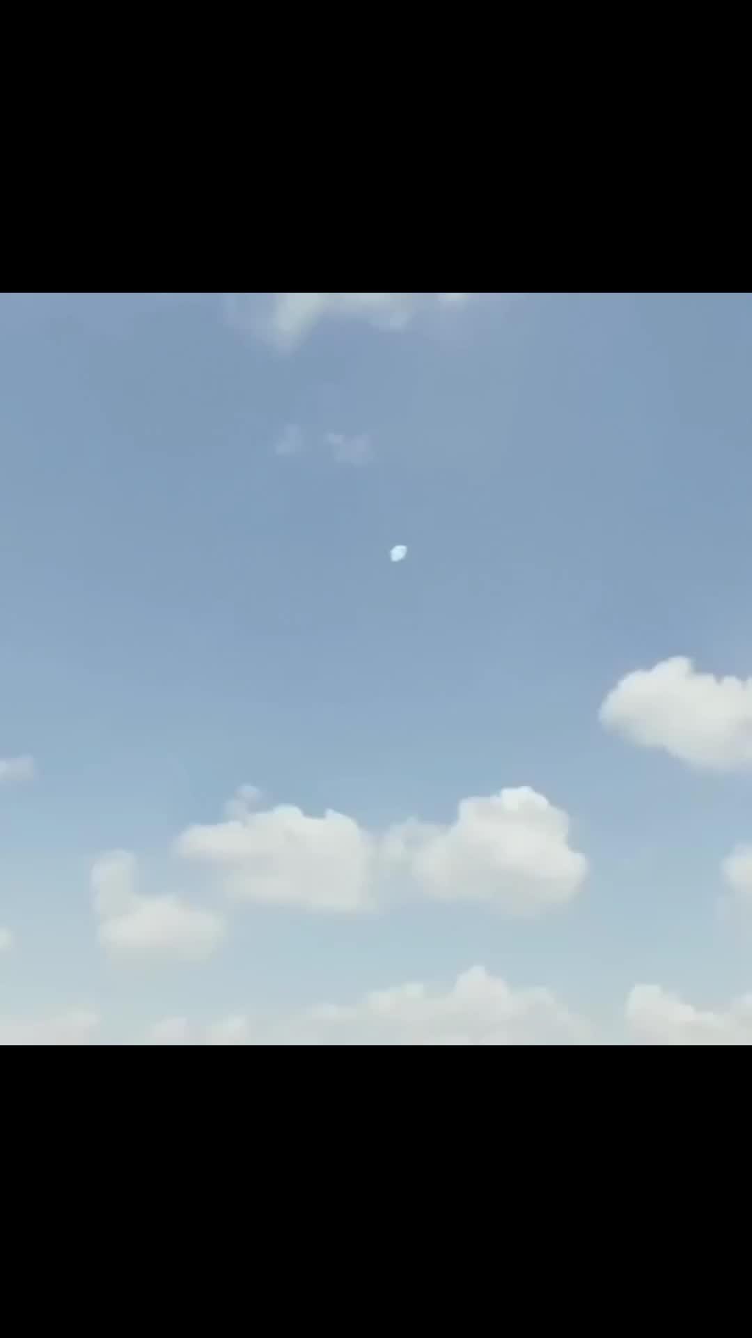 Magnify details on the map with 3D models, locate locations and record timelines.