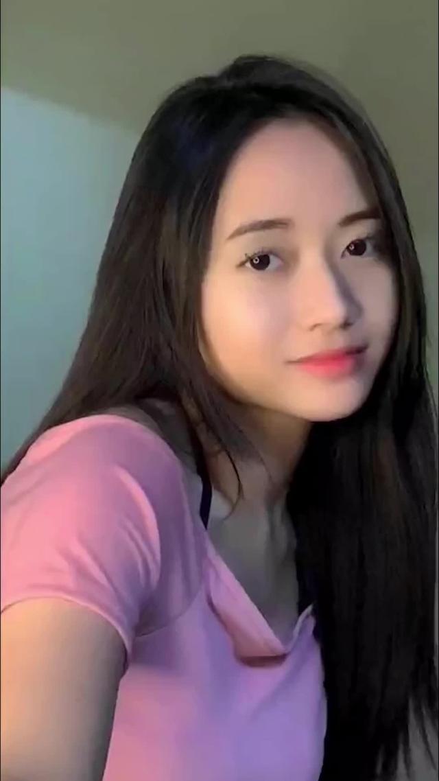 Unduh veeka, mengobrol dan bernyanyi bersama, bertemu lebih banyak teman baru