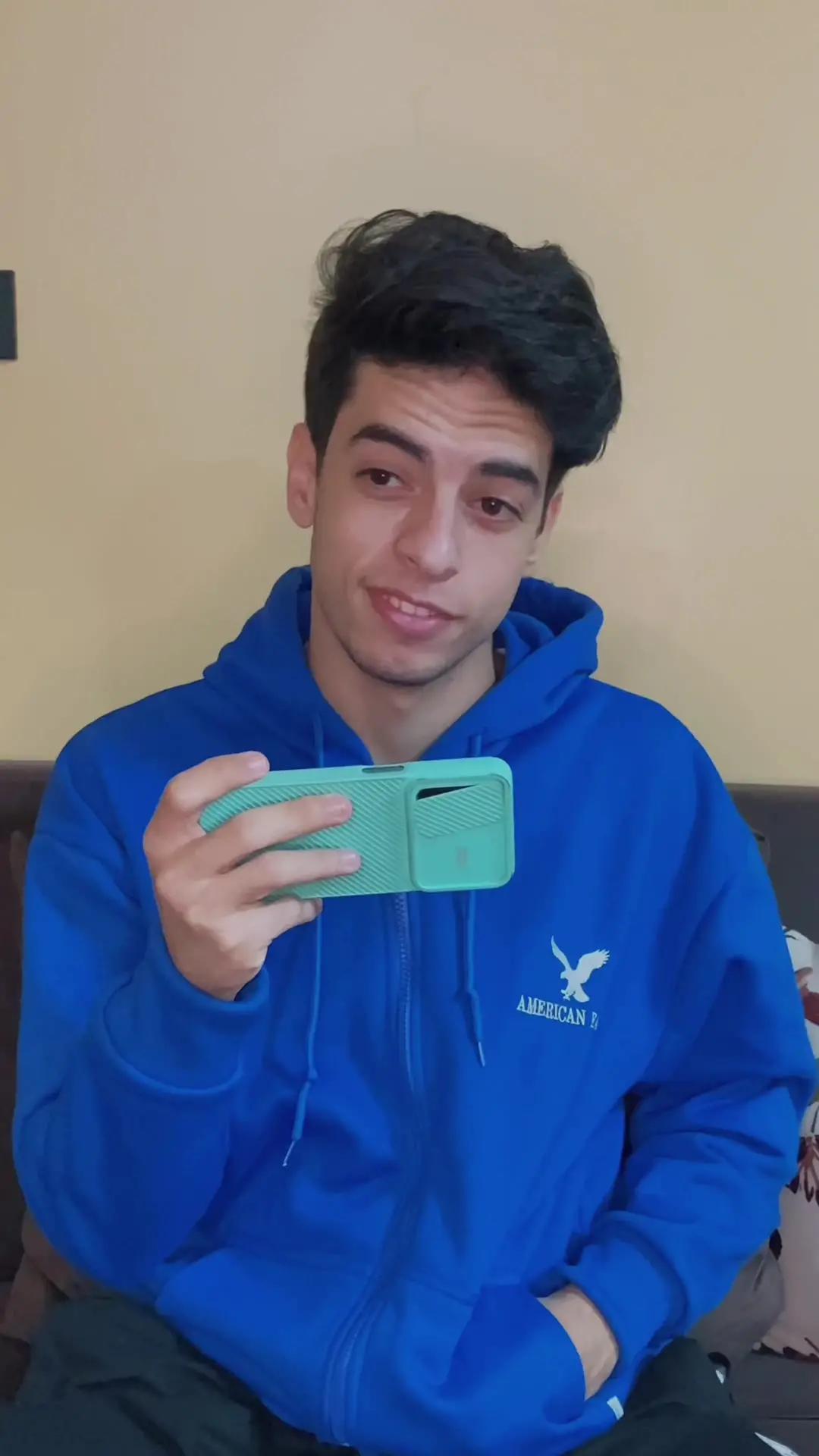 هل رونالدو يستحق كأس العالم ؟ 😂 #عتماني #كلمني_عربي #اكسبلور #fyp #foryoupage #foryou 