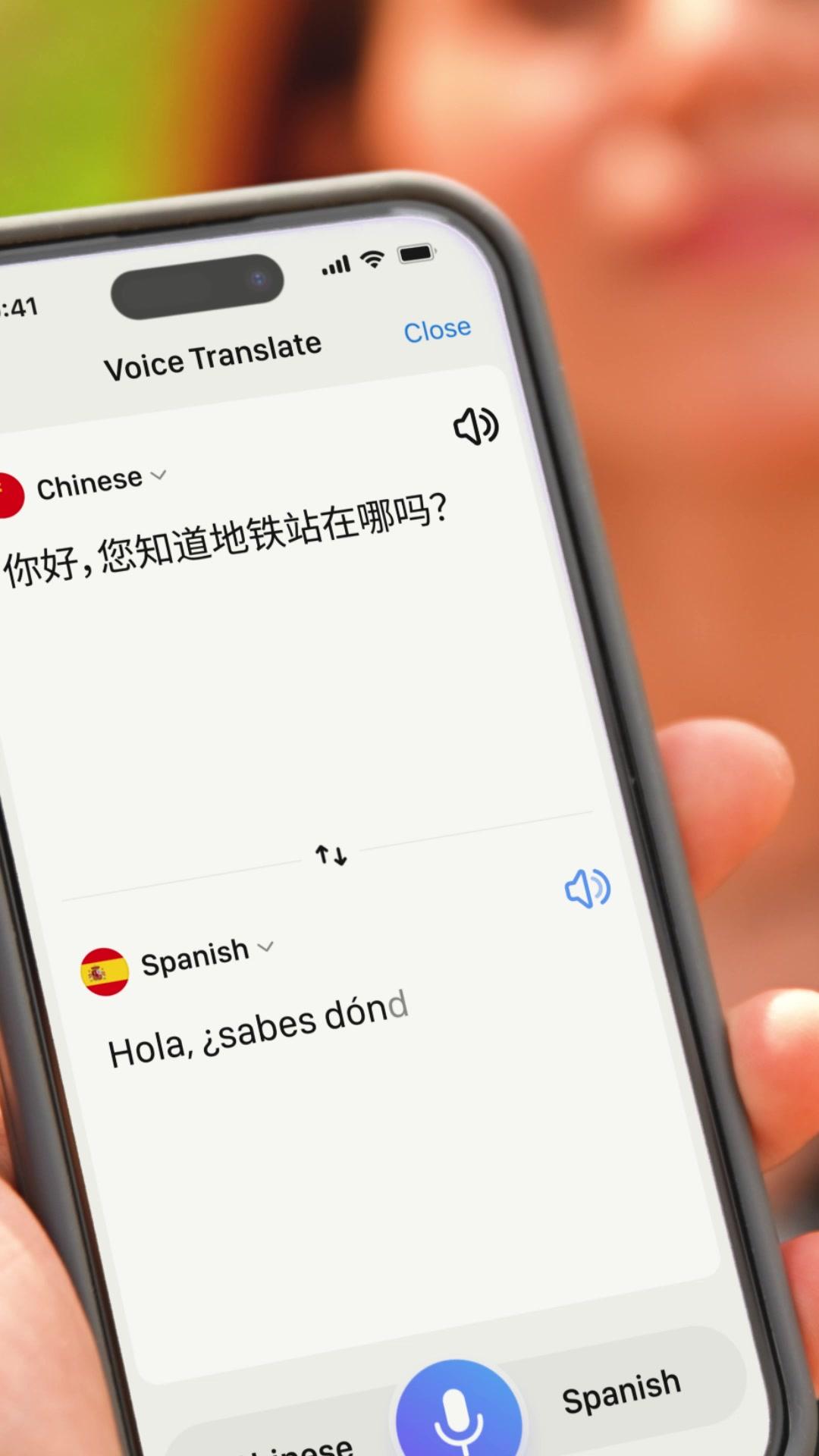 Travel around the world and easily communicate in any country — Voice Translator will instantly pronounce translated phrases on-the-fly 💬📱