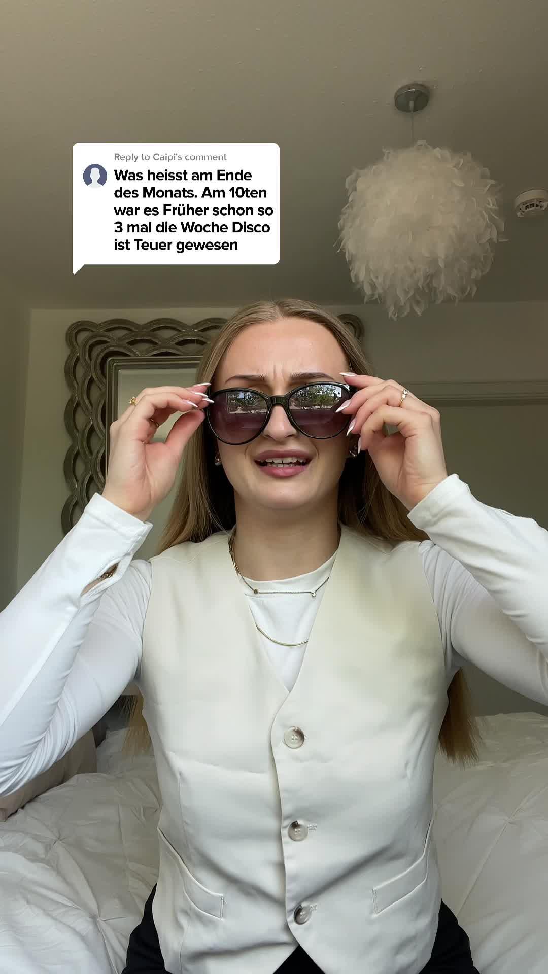 Ab dem 10ten noch im Plus sein? Das geht! Mit der @Finanzguru App ist das moglich 😎  Lad dir die App gleich mal runter 👀  #finanzguru #sparen #finanzen #finanzenverstehen