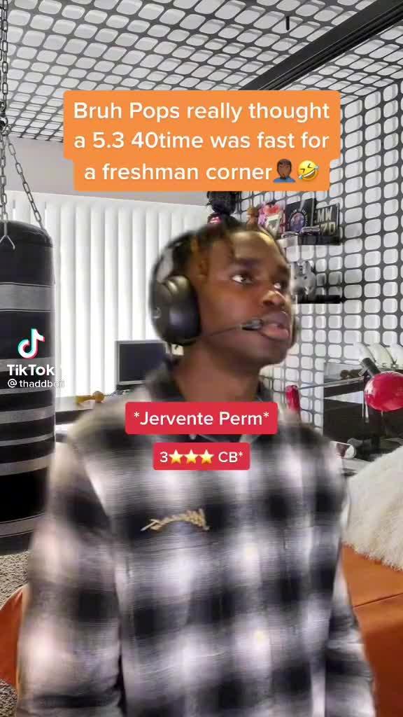 Unc knows his son needs to get on The AIR App🗣 Ain’t that right @thaddboii #hsfootball #collegefootball #sportslife