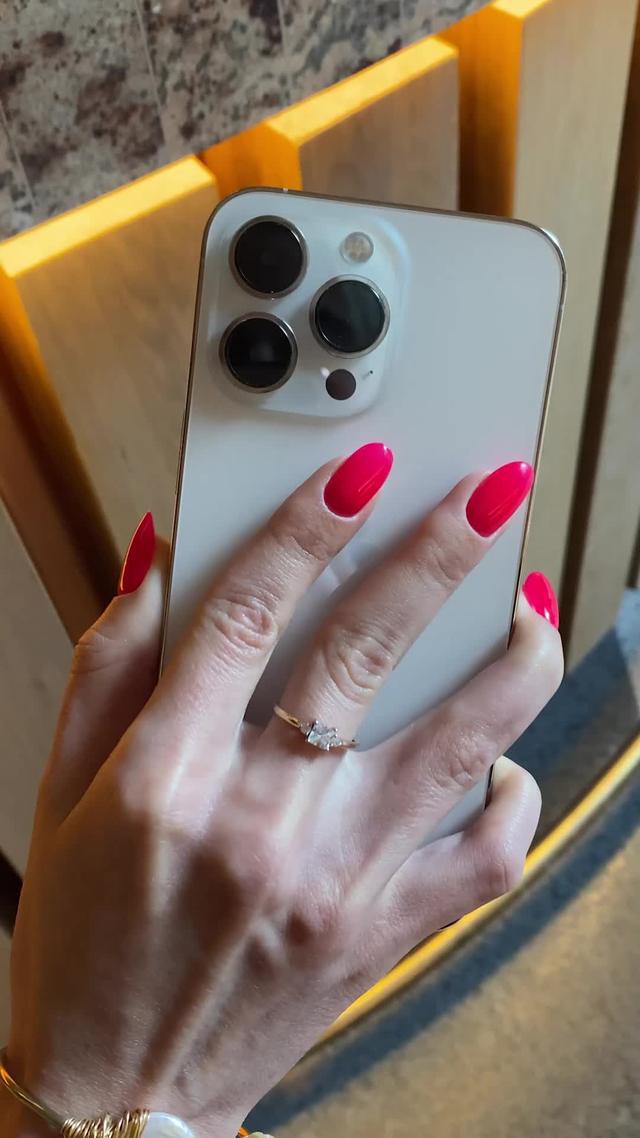 Wanna change your screen? Try this! 