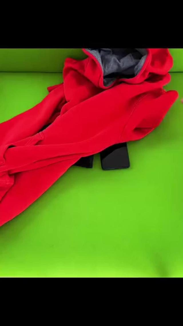 Protect your privacy with the "Don't Touch My Phone" app!