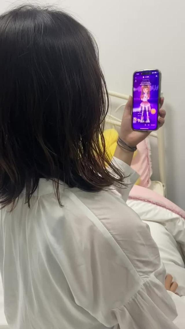 外にでなくてもカラオケできる！ 早速歌ってみましょう！