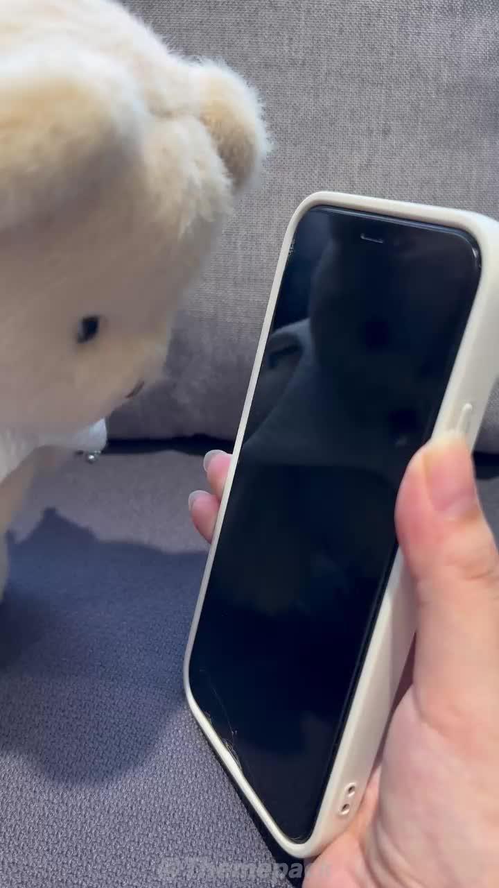 Set exclusive widgets & themes for your Phone!