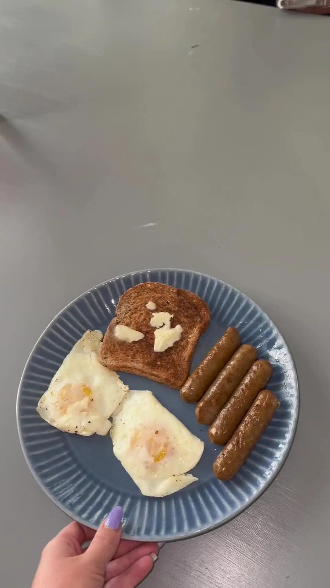 Track calories from your gallery.Try a healthy diet today!