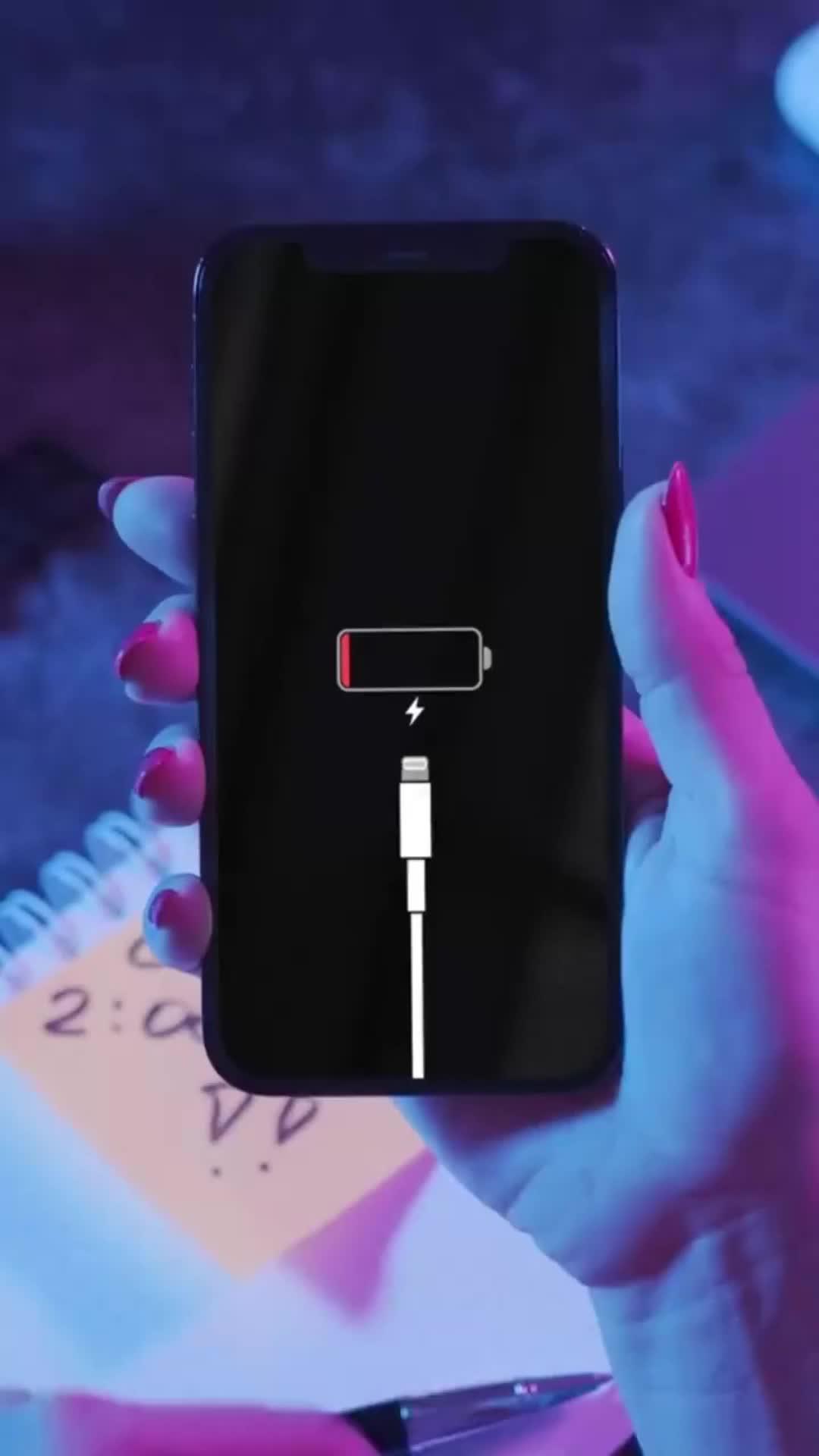 4K charging animation and wallpapers on your iPhone