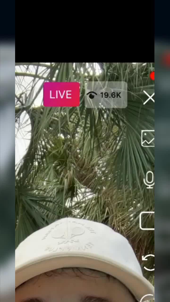 Experience fame! Try for free!