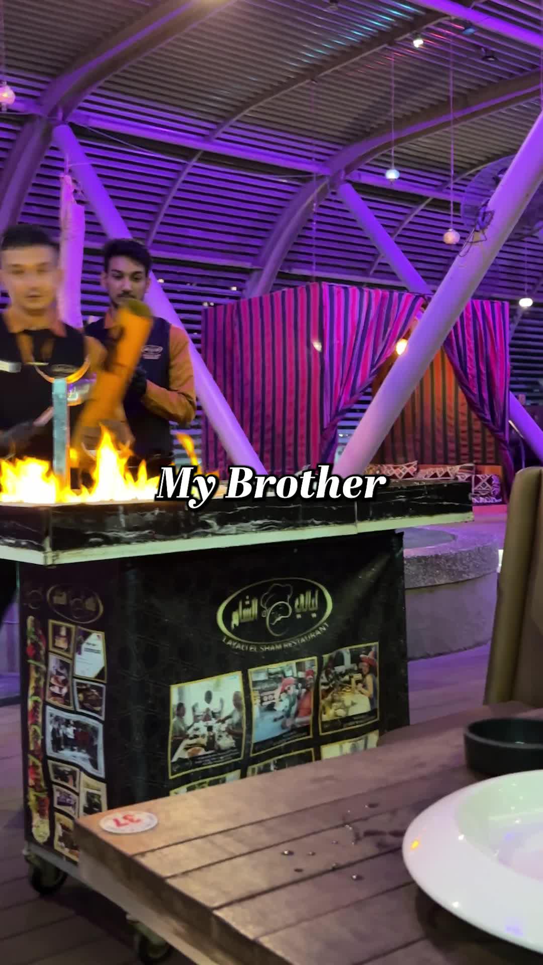 Playsee: Find Your Local Crowd