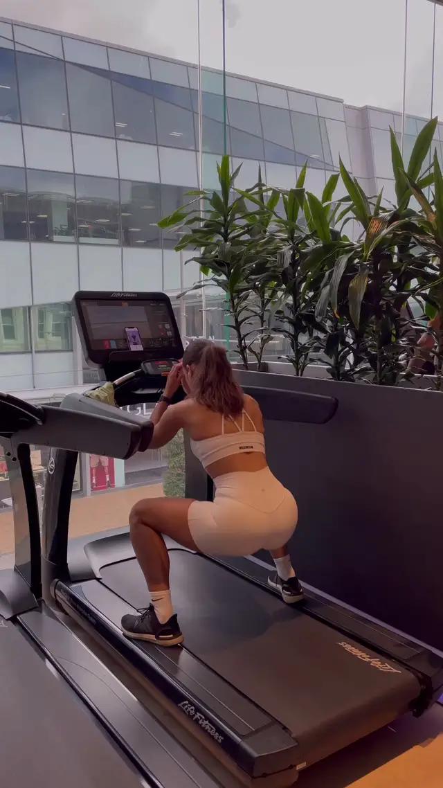 We love to see it 💛 Join the KIC Squad and explore the Treadmill Masterclasses, link in the bio #treadmillchallenge #treadmillworkout #pov #weekendworkout 